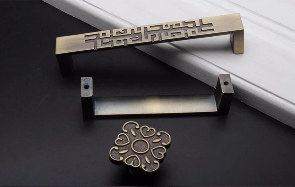 Tirador de cajón de estilo chi - Unique Furniture Hardware Pulls reseña y precio